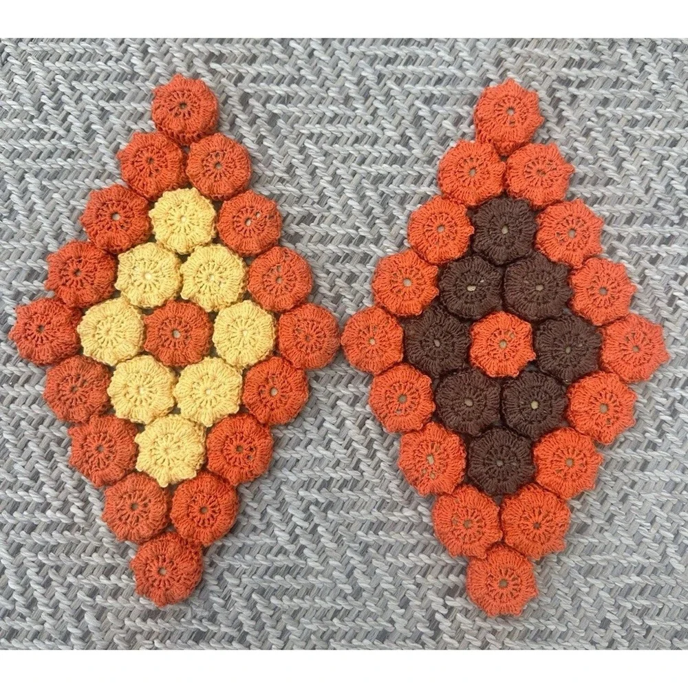 Crocheted Bottle Cap Hot Pads Trivets Set of 2 Multicolored Handmade MCM 70s
